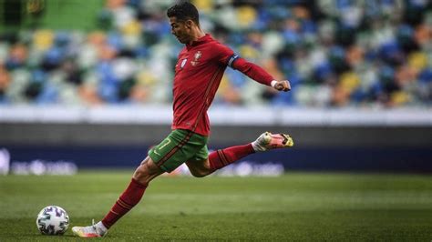 que es un tiro libre en bet365|Cristiano Ronaldo quedó a uno de igualar los goles de tiro libre .